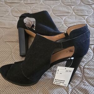 H&M Elegant Black Heeled Sandals